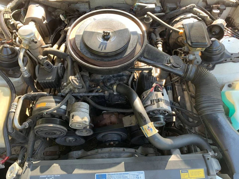 1990 Pontiac Firebird Formula 3rd Gen - Image 15 of 24