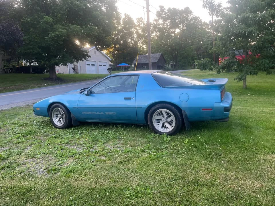 1990 Pontiac Firebird Formula 3rd Gen - Image 4 of 10
