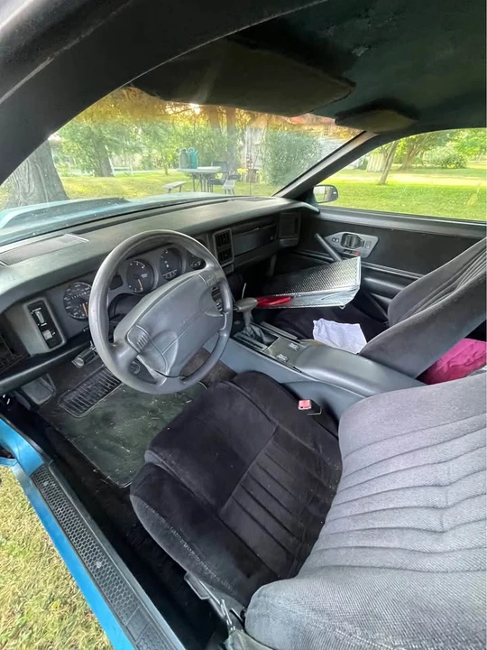 1990 Pontiac Firebird Formula 3rd Gen - Image 8 of 10