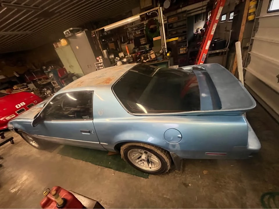 1990 Pontiac Firebird Formula 3rd Gen - Image 9 of 10