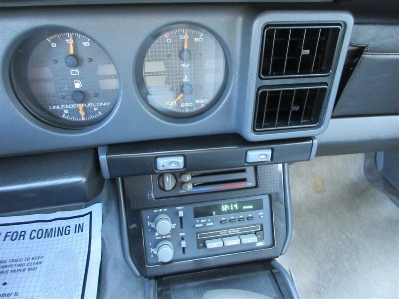 1990 Pontiac Firebird Formula 3rd Gen - Image 30 of 31