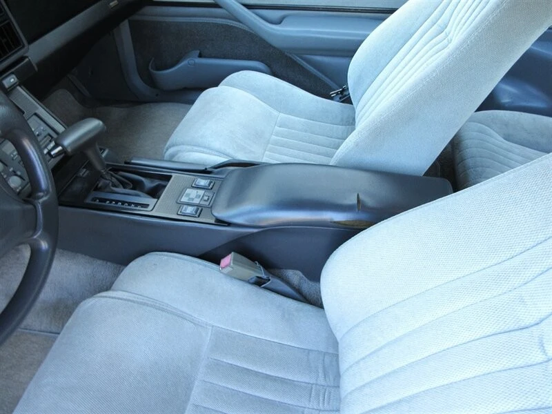 1990 Pontiac Firebird Formula 3rd Gen - Image 27 of 31