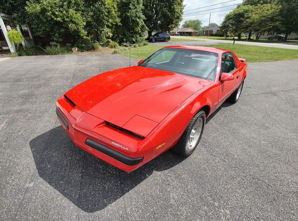 1990 Pontiac Firebird 3rd Gen - Image 5 of 31