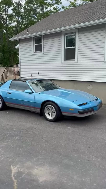 1990 Pontiac Firebird Formula 3rd Gen - Image 13 of 13