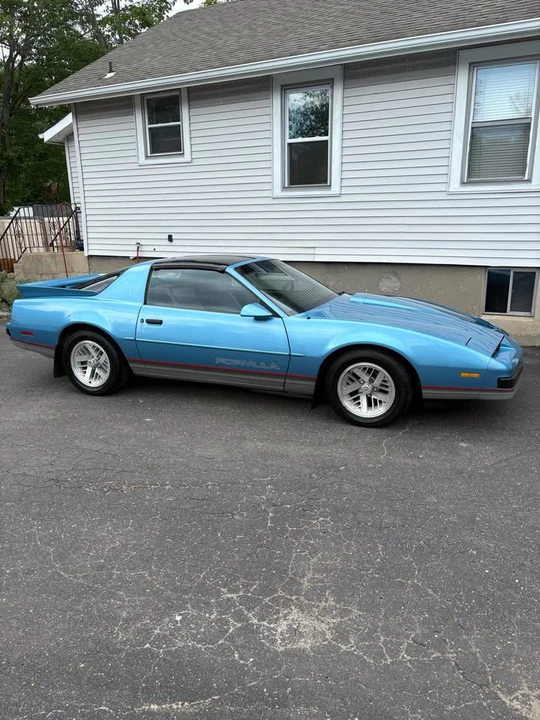 1990 Pontiac Firebird Formula 3rd Gen - Image 4 of 13