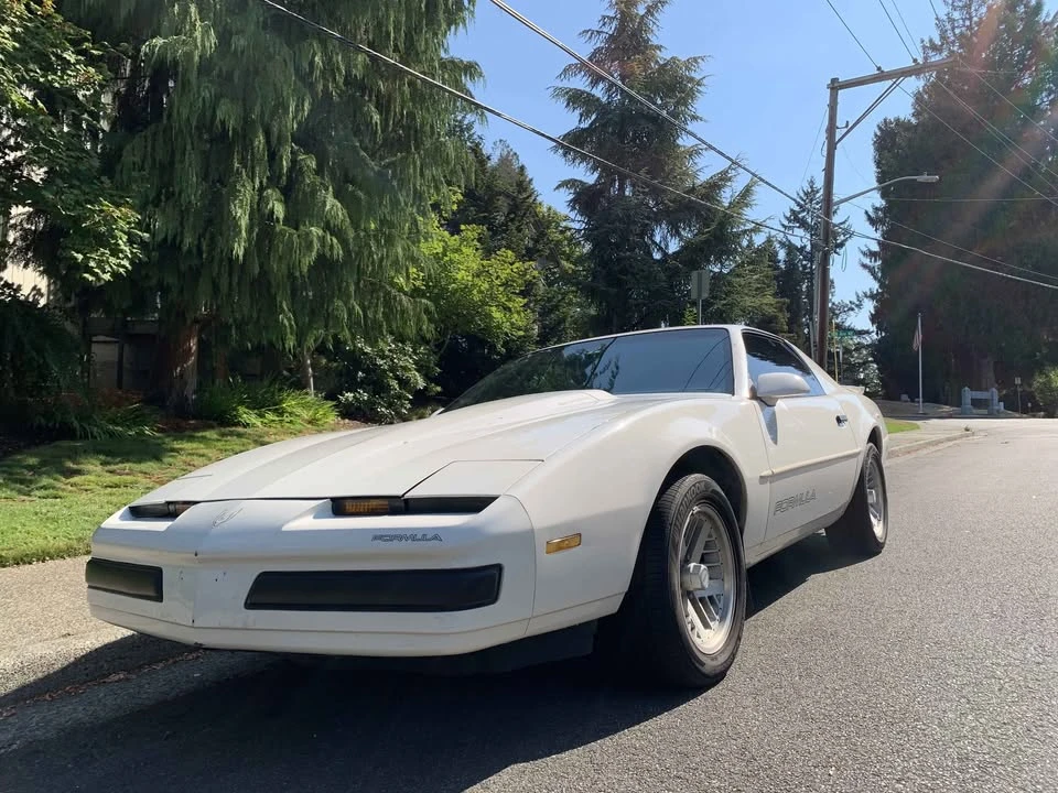 1990 Pontiac Firebird Formula 3rd Gen - Image 9 of 20