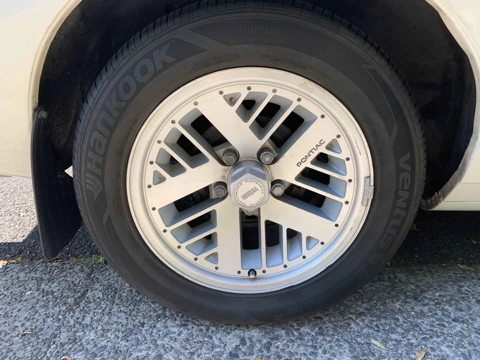 1990 Pontiac Firebird Formula 3rd Gen - Image 18 of 20
