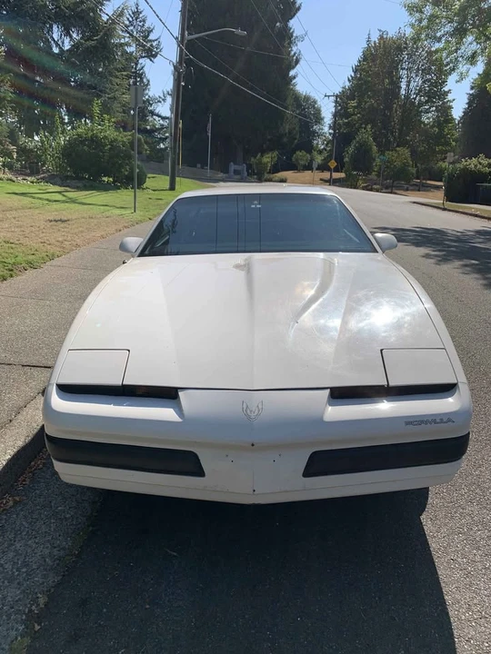 1990 Pontiac Firebird Formula 3rd Gen - Image 16 of 20