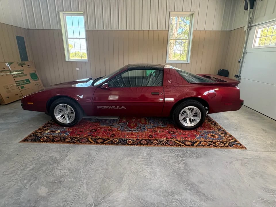 1990 Pontiac Firebird Formula 3rd Gen - Image 18 of 20
