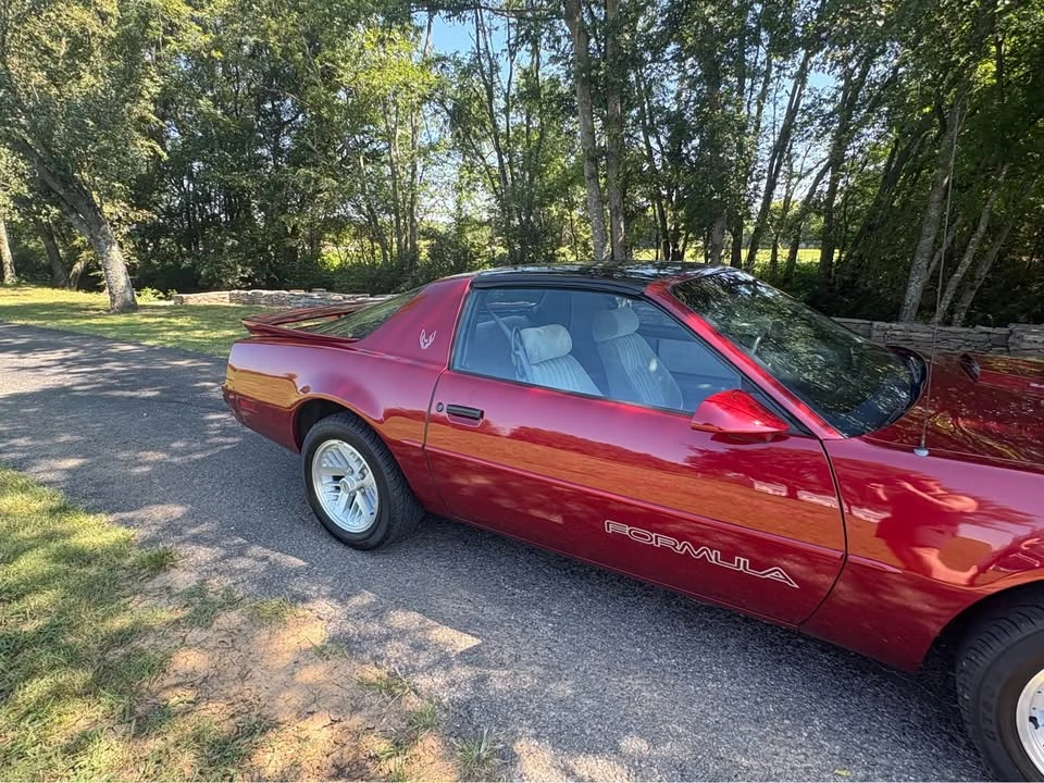 1990 Pontiac Firebird Formula 3rd Gen - Image 3 of 20