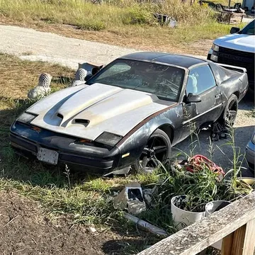 1990 Pontiac Firebird Hatchback 2D