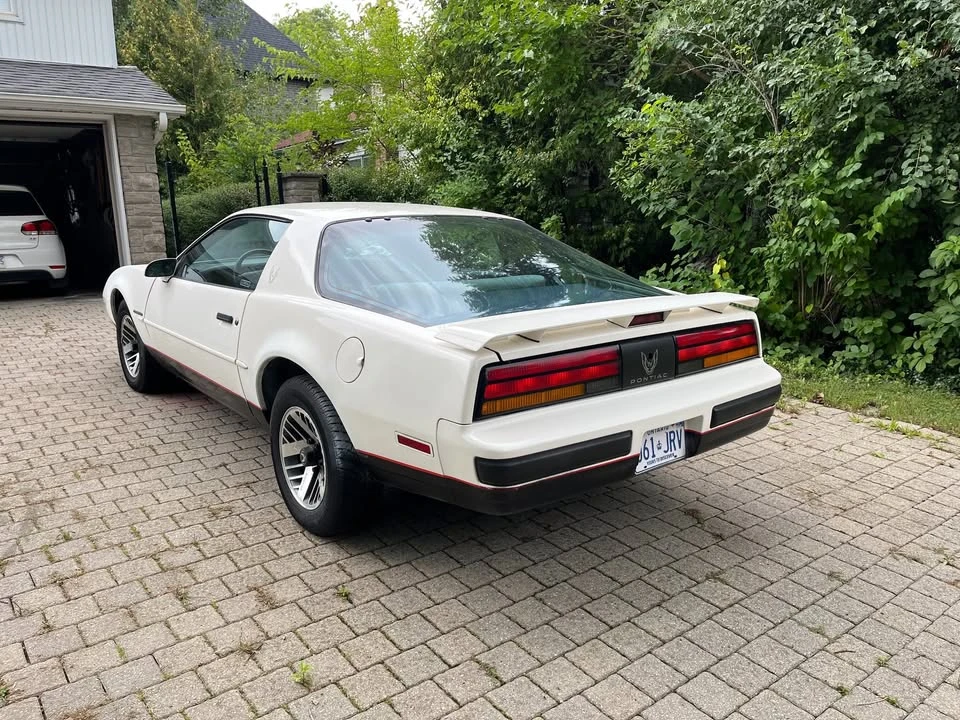 1990 Pontiac Firebird 3rd Gen - Image 5 of 12