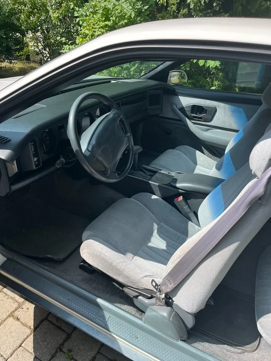 1990 Pontiac Firebird 3rd Gen - Image 8 of 12
