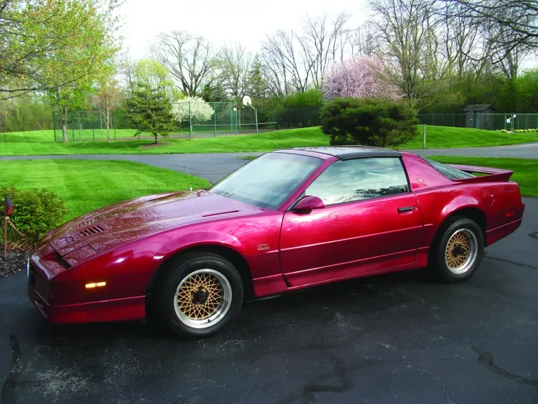 1990 Pontiac Firebird 3rd Gen - Image 2 of 2