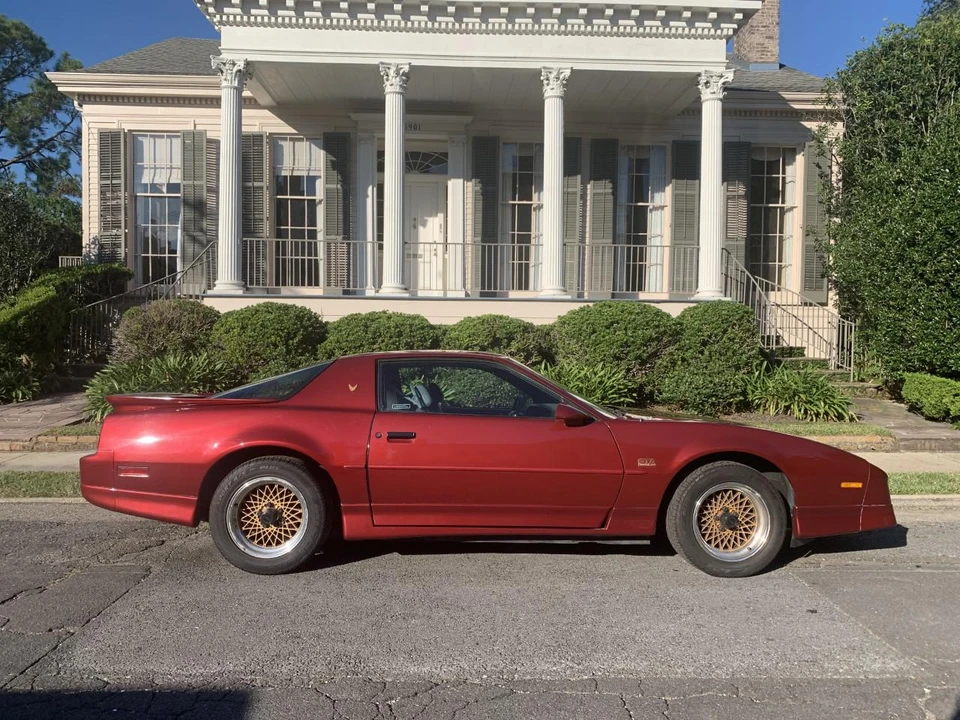 1990 Pontiac Firebird Trans Am 3rd Gen - Image 13 of 31