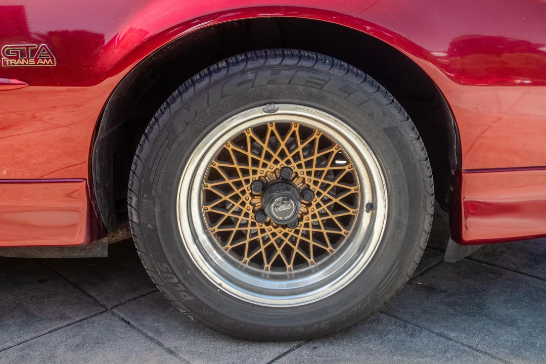 1990 Pontiac Firebird Trans Am 3rd Gen - Image 29 of 31