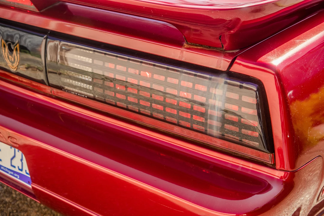 1990 Pontiac Firebird Trans Am 3rd Gen - Image 25 of 31