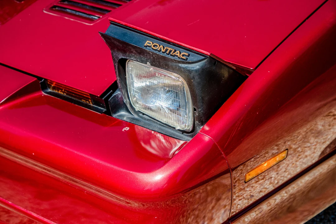 1990 Pontiac Firebird Trans Am 3rd Gen - Image 18 of 31