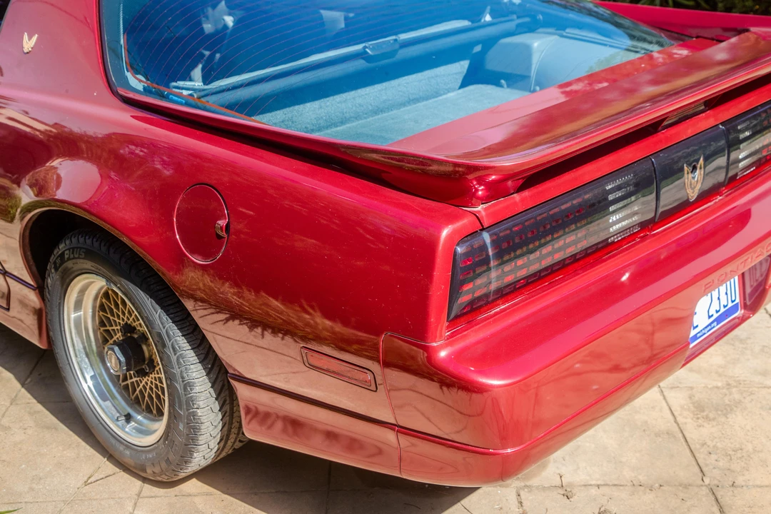 1990 Pontiac Firebird Trans Am 3rd Gen - Image 23 of 31