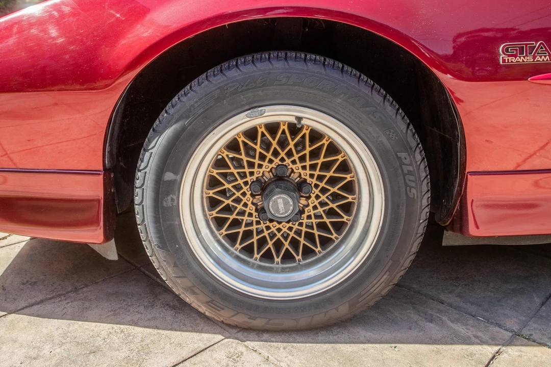 1990 Pontiac Firebird Trans Am 3rd Gen - Image 28 of 31