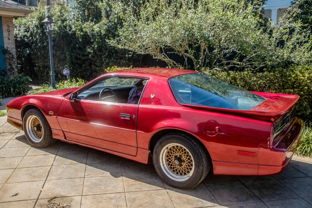1990 Pontiac Firebird Trans Am 3rd Gen - Image 4 of 31