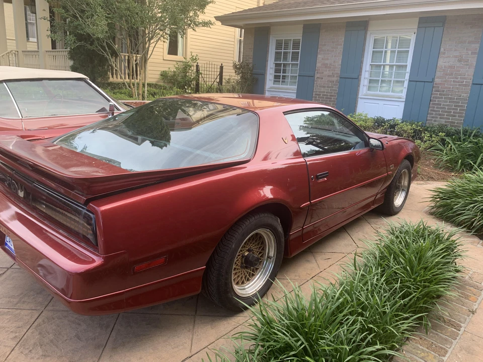 1990 Pontiac Firebird Trans Am 3rd Gen - Image 11 of 31