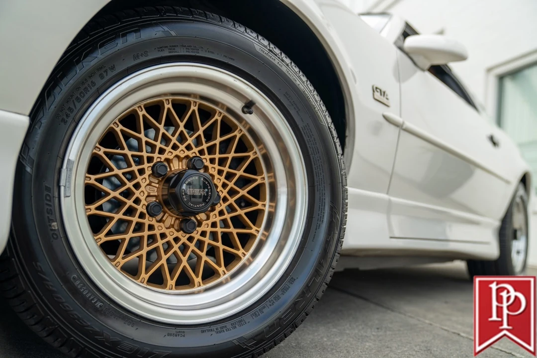 1990 Pontiac Firebird Trans Am 3rd Gen - Image 5 of 21