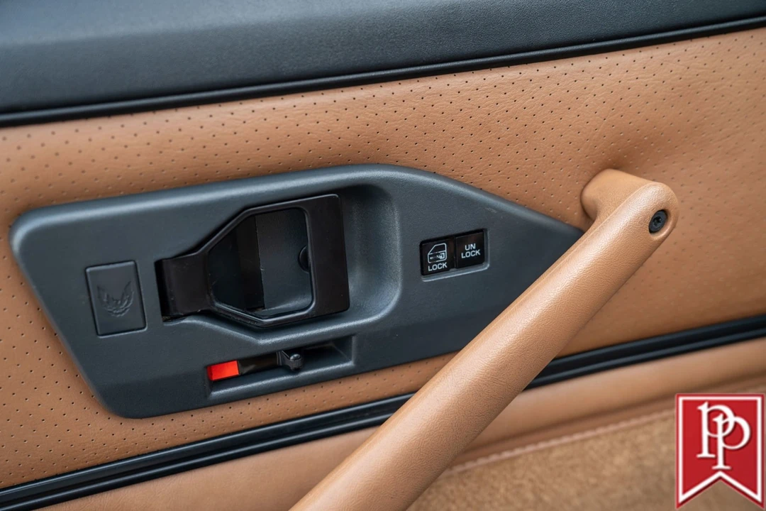 1990 Pontiac Firebird Trans Am 3rd Gen - Image 12 of 21