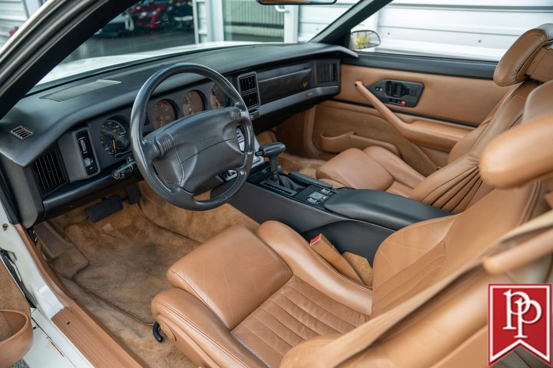 1990 Pontiac Firebird Trans Am 3rd Gen - Image 9 of 21