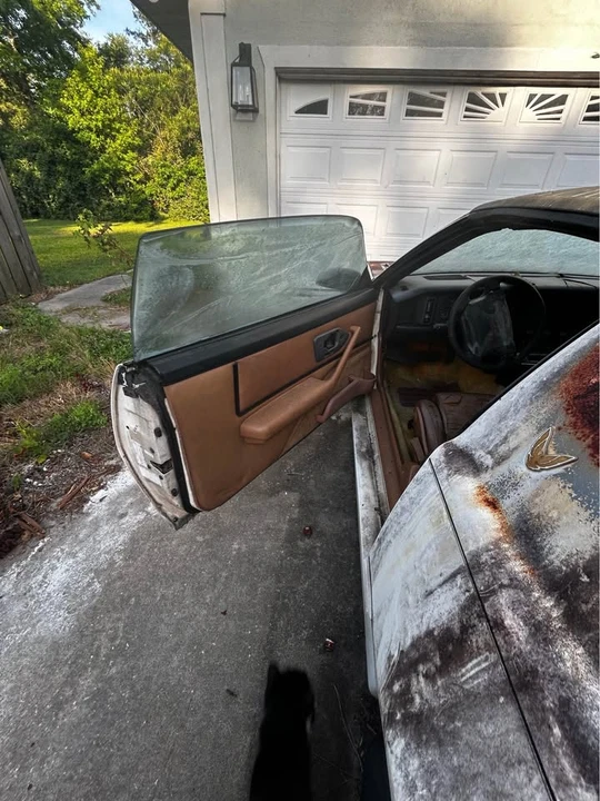 1990 Pontiac Firebird Trans Am 3rd Gen - Image 5 of 10