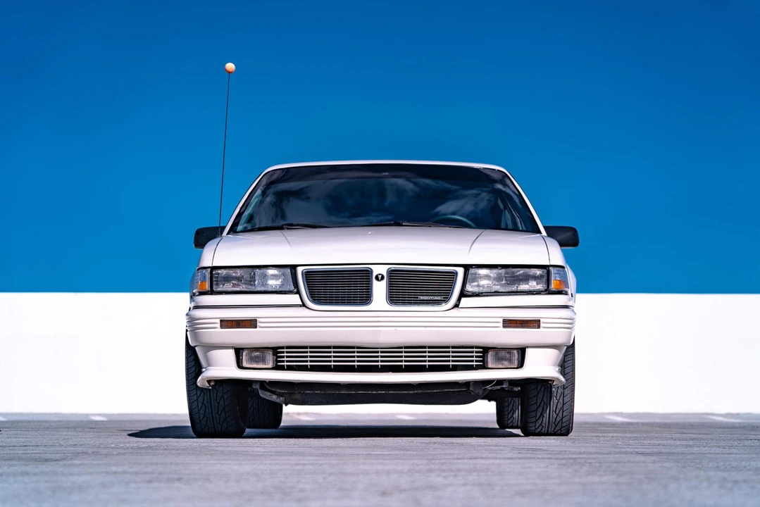 1990 Pontiac Grand Am - Image 8 of 31