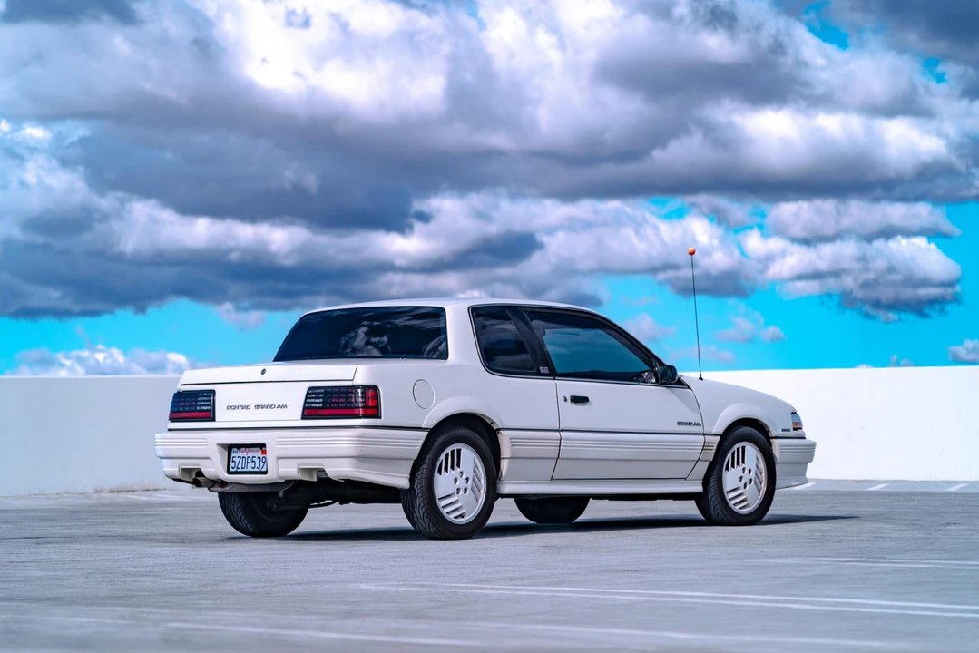 1990 Pontiac Grand Am - Image 13 of 31