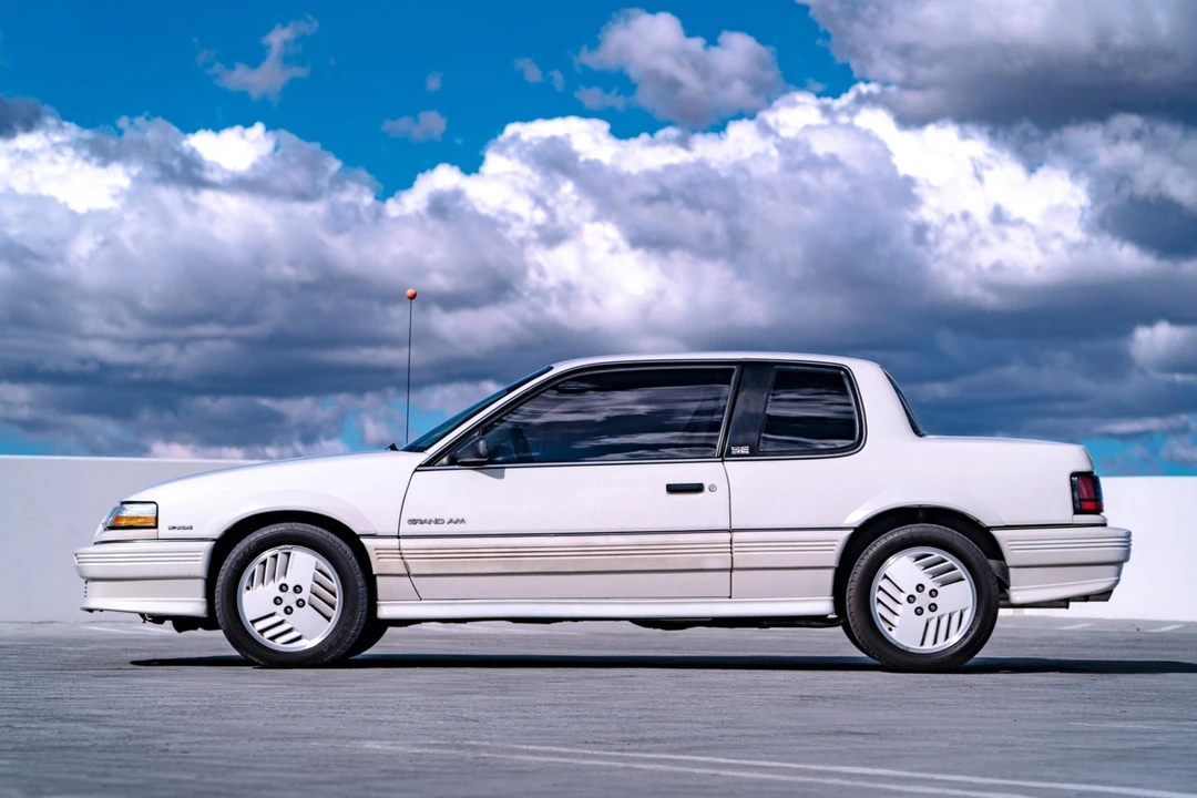 1990 Pontiac Grand Am - Image 26 of 31