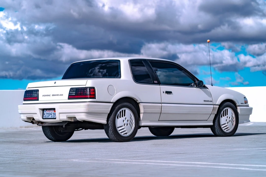 1990 Pontiac Grand Am - Image 11 of 31