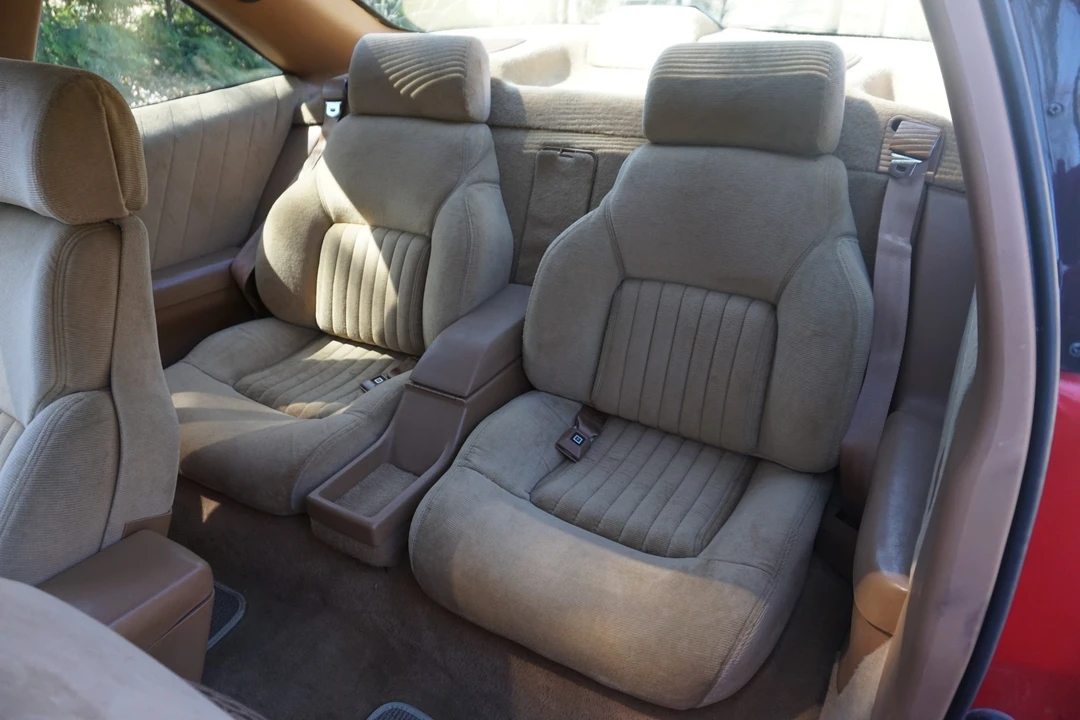 1990 Pontiac Grand Prix 3rd+ Gen - Image 25 of 31