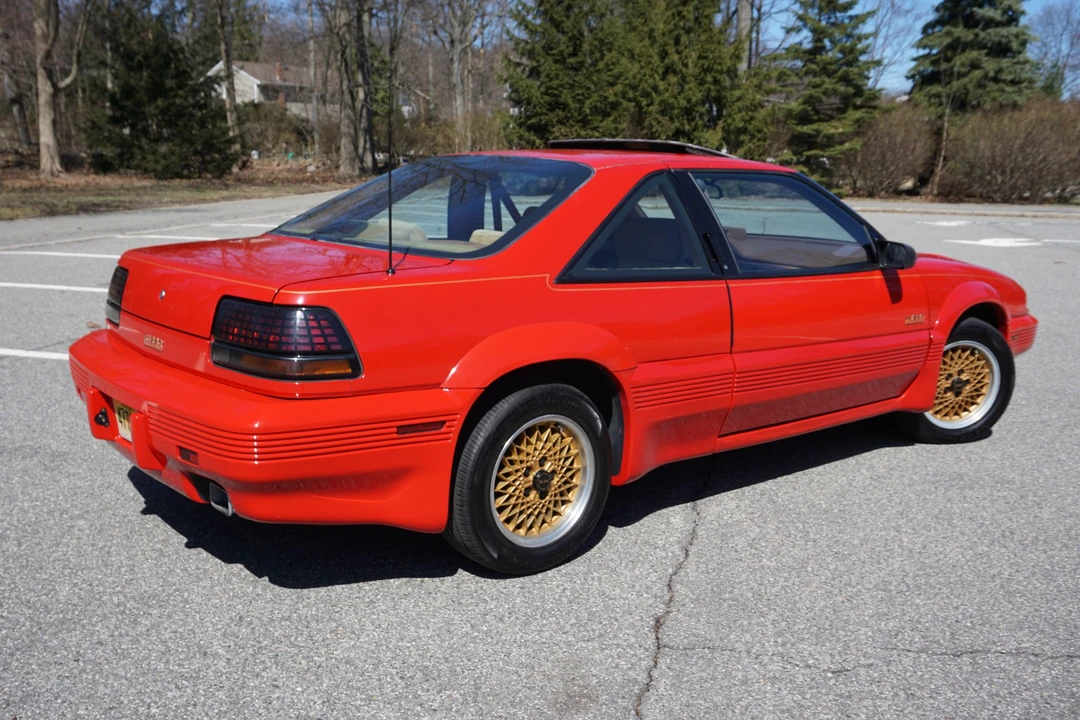1990 Pontiac Grand Prix 3rd+ Gen - Image 9 of 31