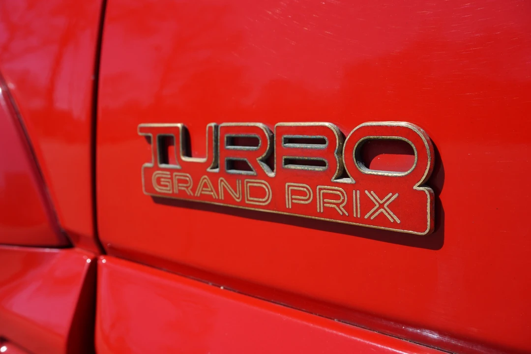 1990 Pontiac Grand Prix 3rd+ Gen - Image 15 of 31