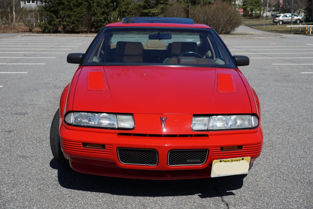 1990 Pontiac Grand Prix 3rd+ Gen - Image 6 of 31