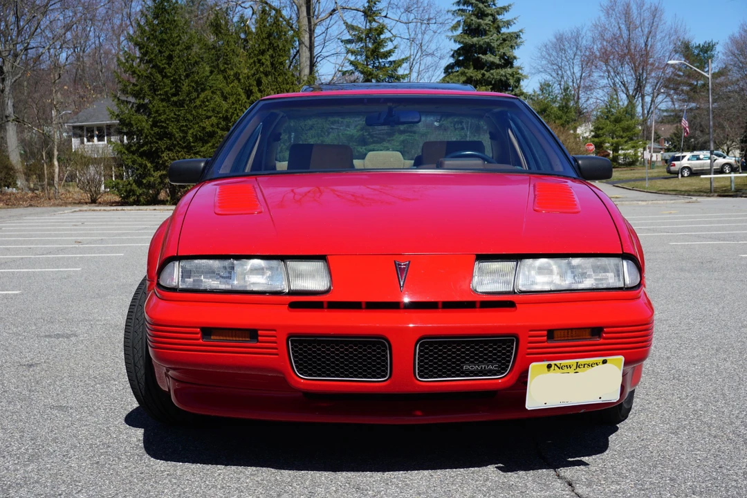 1990 Pontiac Grand Prix 3rd+ Gen - Image 5 of 31