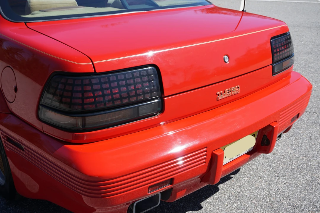 1990 Pontiac Grand Prix 3rd+ Gen - Image 12 of 31