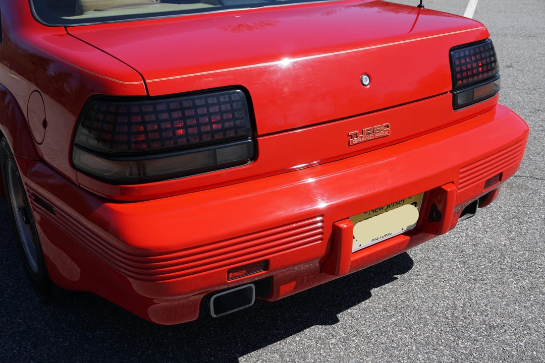 1990 Pontiac Grand Prix 3rd+ Gen - Image 11 of 31