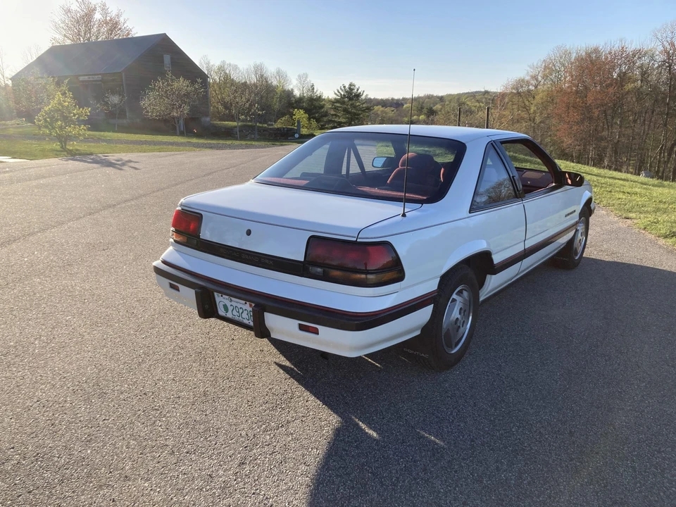 1990 Pontiac Grand Prix 3rd+ Gen - Image 23 of 31