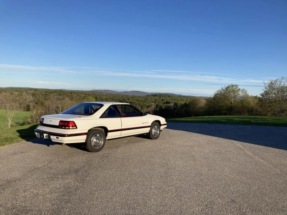 1990 Pontiac Grand Prix 3rd+ Gen - Image 27 of 31