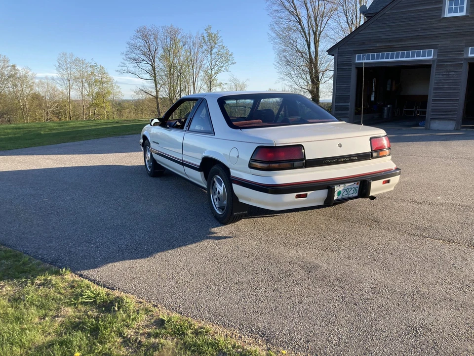 1990 Pontiac Grand Prix 3rd+ Gen - Image 15 of 31