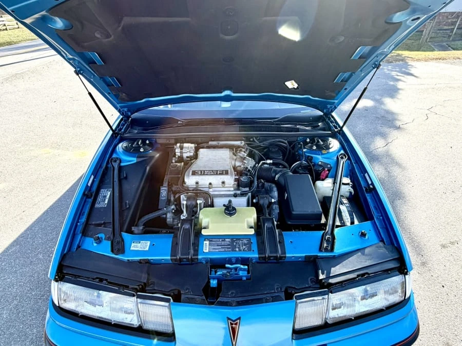 1990 Pontiac Grand Prix 3rd+ Gen - Image 24 of 31