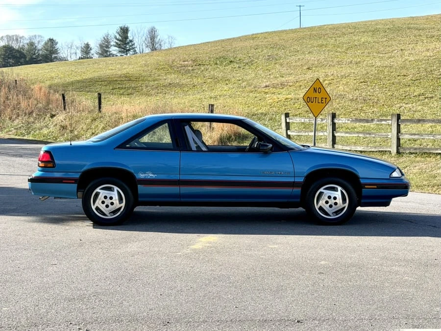 1990 Pontiac Grand Prix 3rd+ Gen - Image 11 of 31