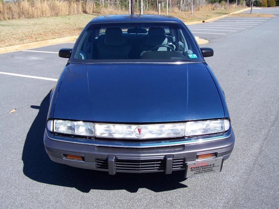 1990 Pontiac Grand Prix 3rd+ Gen - Image 4 of 31