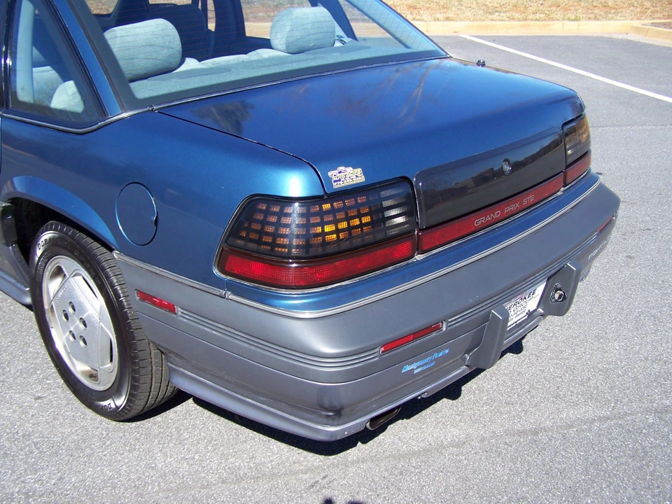 1990 Pontiac Grand Prix 3rd+ Gen - Image 26 of 31