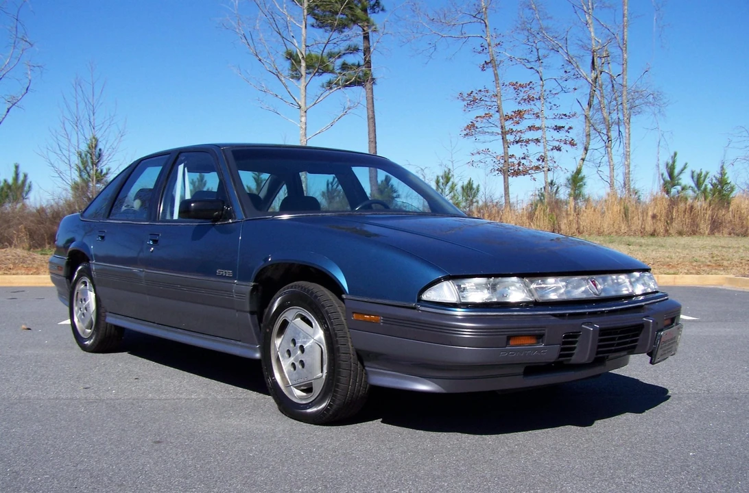 1990 Pontiac Grand Prix 3rd+ Gen - Image 6 of 31