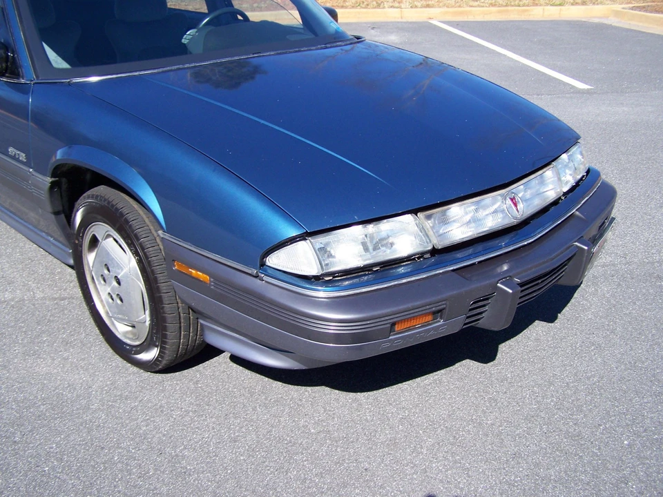1990 Pontiac Grand Prix 3rd+ Gen - Image 17 of 31